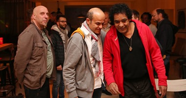 بالفيديو..البروفة النهائية لـ"كايرو ستيبس" فى منزل الكينج قبل حفل الأوبرا
