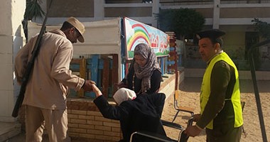 دراسة بريطانية: العمل التطوعى لكبار السن يعزز صحتهم ويطيل عمرهم