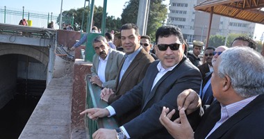 بالصور.. وزير الرى ومحافظ أسيوط يتفقدان أعمال حماية جوانب نهر النيل