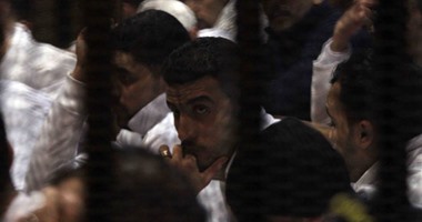 قاضى "اقتحام سجن بورسعيد" للدفاع: أجلت إجراء عملية جراحية من أجل القضية