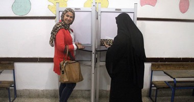 النساء الفئة الأكثر استغلالا سياسيا خلال عام 2015.. محافظة الجيزة تتصدر القائمة برصيد 1990 حالة خلال الانتخابات والدقهلية بـ1480 والفيوم بـ1030 والقاهرة بـ940 سيدة.. واستغلال المسنات يتصدر المشهد