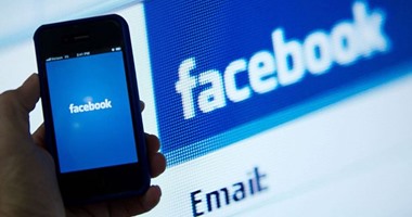 أوروبا تعلن الحرب على "فيس بوك" و"جوجل".. بريطانيا تجبر موقع التواصل على تغيير سياسته الضريبية.. إيطاليا تطالبه بدفع 248 مليون دولار.. وفرنسا تغرم محرك البحث العالمى 1.6 مليار يورو