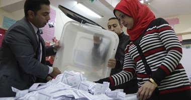 نائب مدير أمن الشرقية الأسبق  يتفوق على منافسه فى قرية "العدوة "