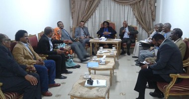 سفير السودان بالقاهرة يلتقى رئيس وأعضاء الجالية للحديث عن العلاقات مع مصر