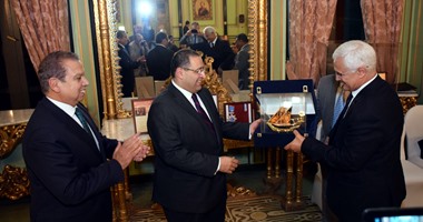 وزير الاستثمار: 2 مليار جنيه إيرادات القابضة للنقل البحرى
