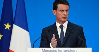 شاب يحاول صفع مانويل فالس فى غرب فرنسا