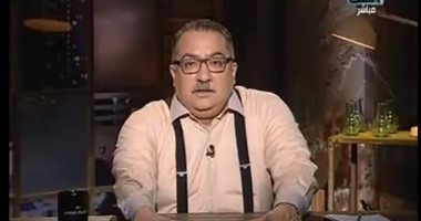 إبراهيم عيسى: 10 خطوات للتعامل مع سائقى التاكسى فى مصر