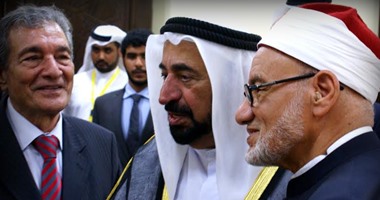 الشيخ سلطان القاسمى عضوا فخريا بمجمع اللغة العربية