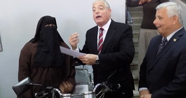 محافظ جنوب سيناء: وزعنا 50 دراجة نارية لذوى القدرات الخاصة خلال عامين