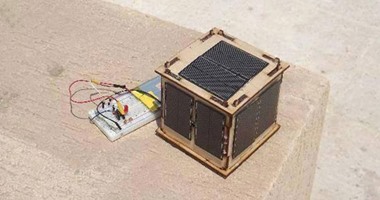 صحافة المواطن.. بالصور.. طلاب بهندسة القاهرة يبتكرون قمرا صناعيا مصغرا