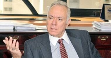 رئيس بنك القاهرة: توقيت طرح حصة من البنك بالبورصة فى يد البنك المركزى