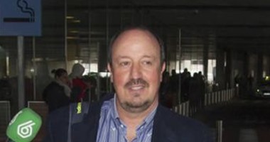بينيتيز يصل مدريد وسط مستقبل غامض