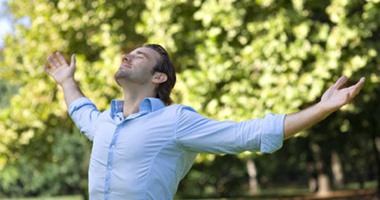 اعرف أهمية شعر الأنف لعملية التنفس ومنع الغبار