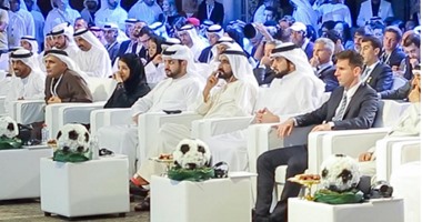 بالفيديو.. وصول الشيخ راشد وميسي لمؤتمر دبى الرياضى