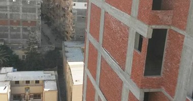 بالصور.. حملات لإزالة المبانى المخالفة بأحياء شرق والمنتزه والجمرك بالإسكندرية
