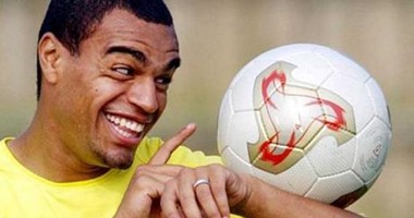 بالفيديو.. أجمل "كوبرى" فى 2015 من الأسطورة البرازيلية دينيلسون