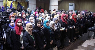 المحامون الجدد يؤدون اليمين القانونى أمام سامح عاشور