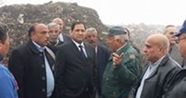 بالصور.. محافظ الغربية يتفقد شوارع طنطا ومصنع تدوير القمامة