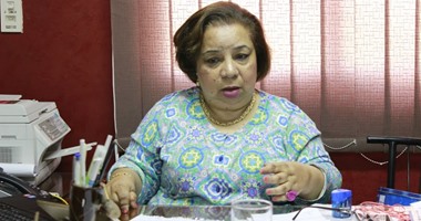هبة هجرس: العلاوة الدورية للمرأة المعيلة لا يجب أن تتوقف أثناء إجازتها