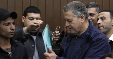 الفخرانى يستأنف على حكم حبسه.. ويظهر للمرة الأولى بـ”البدلة الزرقاء”