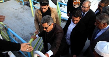 وزير النقل: تشغيل التاكسى النهرى وأول خط نقل بضائع بالنيل خلال 2016