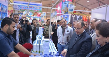 محافظ البحيرة يفتتح معرض السلع الغذائية  بدمنهور