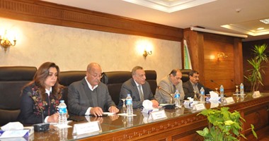 محافظ الجيزة للقيادات: لن أتهاون مع أى مقصر ولا أعرف الأيادى المرتعشة