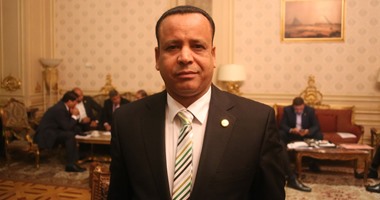 نائب بقنا: "لا يوجد بالمحافظة عناية مركزة وبعض الوحدات الصحية مغلقة"