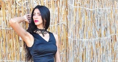 التايجر ملك الألوان في مجموعة إيناس جمال لصيف وربيع 2016
