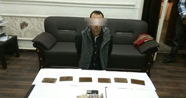 حبس تاجر مخدرات ضبط بحوزته 3 كيلو حشيش بالدقى