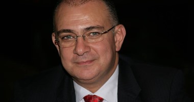 خبير اتصالات: "فيس بوك أصابه الهرى فى غياب الرقابة"
