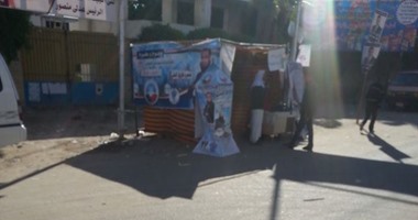 توجيه الناخبين أمام اللجان بدائرة الرمل بالإسكندرية