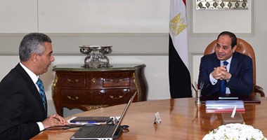 تفاصيل اجتماع الرئيس ووزير النقل لعرض إنجازات القطاع.. الجيوشى: 70 مشروعا لتطوير الطرق.. صيانة 196 كوبرى كانت معرضة للانهيار وتطوير السكك الحديدية بـ23 محافظة.. و940 مليون يورو للمرحلة الثالثة للمترو