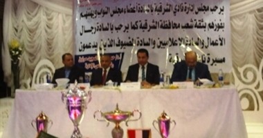 محافظ الشرقية يطالب النواب الجدد بالاهتمام بقانون الإدارة المحلية