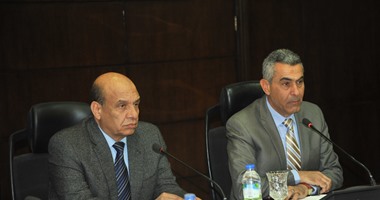 بدء اجتماع وزيرا النقل والإنتاج الحربى للاتفاق على التصنيع معدات المزلقانات محليا 