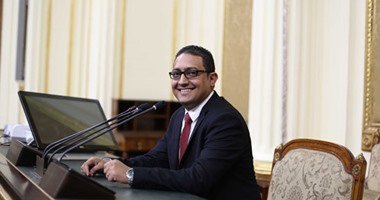 "اتصالات البرلمان " تطالب بفرض ضرائب على الاعلانات بالفيس بوك