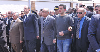 وزير الداخلية فى جنازة شهيد القليوبية: الشرطة تتعافى بدعم الشعب وسقوط الشهداء يزيد عزيمتنا