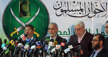 أسامة أبو حليمة يكتب:  بين المالح والآسن يا قلبى لا تحزن 