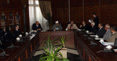 شيخ الأزهر: السلام يجب أن يُصْنَع بين القادة الدينيين قبل الأتباع