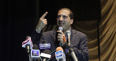عمرو خالد ناعيا شهداء العريش: اللهم أجرنا فى مصيبتنا