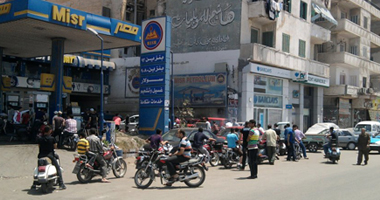 مدير تموين بالمنيا يتهم أهالى قرية بالاعتداء عليه بسبب نقص السولار