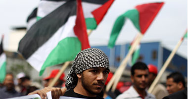 إسرائيل تستهدف مسيرة سلمية فى ذكرى يوم الأرض جنوب غزة