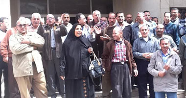 إضراب موظفى "المساحة" بأسيوط للمطالبة بالمساواة بالهيئات الاقتصادية