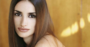 الصحف الأسبانية تطالب هوليوود بعدم مشاركة بينيلوبى كروز وزوجها فى أى أعمال سينمائية بعد انتقادهما إسرائيل.. الفنانون الإسبان يحمّلون إسرائيل المسئولية عن الجولة الجديدة من العنف فى الشرق الأوسط