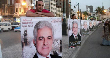سلاسل بشرية لدعم حمدين صباحى بدمياط