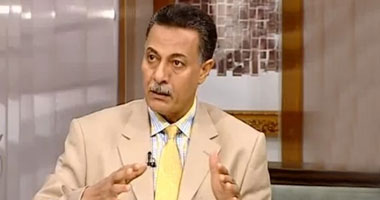 خبير قانونى: الجيش تحرك خوفا على مصر.. و"الشورى" أصبح لا وجود له