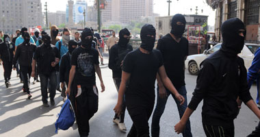 نيابة أمن الدولة تواصل التحقيق مع 8 من البلاك بلوك 