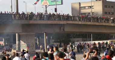 الأمن يلقى القبض على أربعة متظاهرين فى محيط دار القضاء