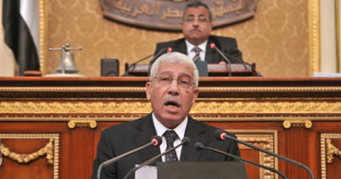 فهمى يرفض منح الكلمة لـ"لكح" خلال مناقشة الشورى لـ"السلطة القضائية"