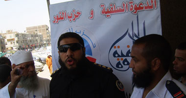 بالصور.. "النور" بقنا يستقبل الضباط الملتحين بهتاف "إسلامية إسلامية"